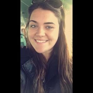 Meet your Posher, Daniela